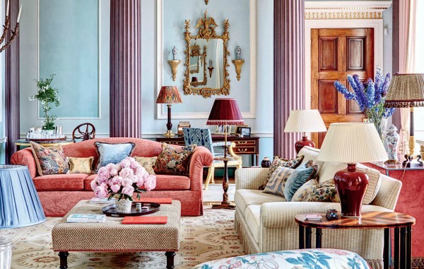 Get Inspired By These Modern Sofas In Pantone Colors For Spring
