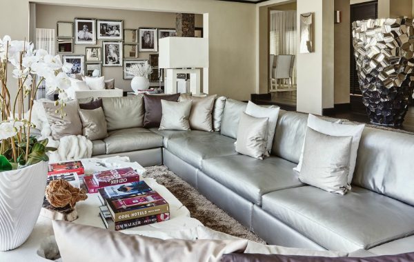 10 Sophisticated Modern Sofas In Living Room Projects By Eric Kuster