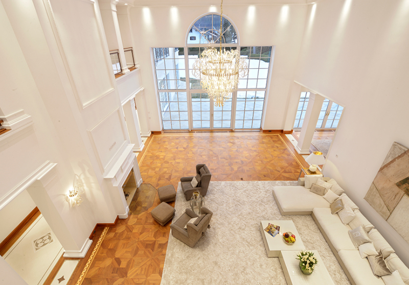The Best Interior Designers of Germany, pilati interior deisgn overlook of a spacious living room
